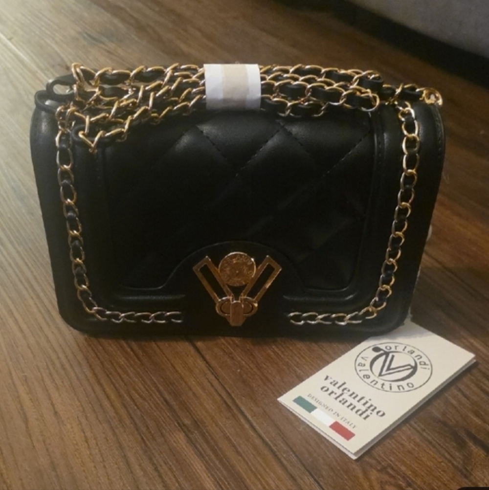 NWT Valentino Orlandi Black Quilted Crossbody Bag with Gold Chain - Picture 5 of 7